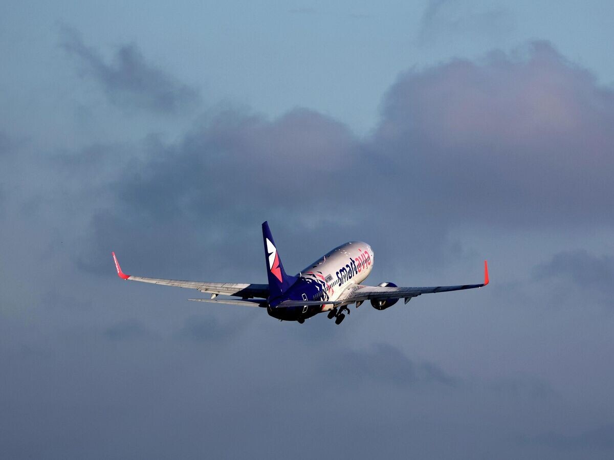    Самолет Boeing 737 авиакомпании "Smartavia" | © РИА Новости / Виталий Невар