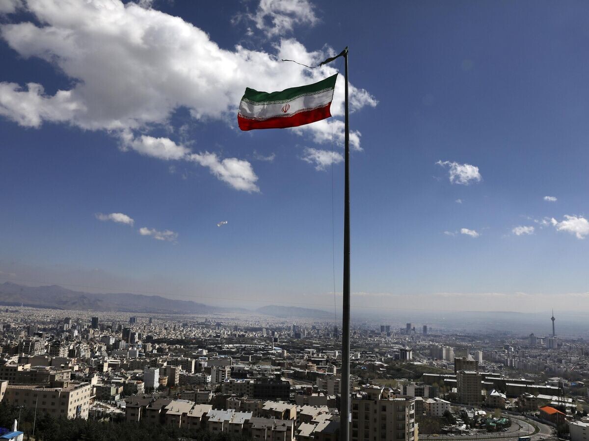    Флаг Ирана в Тегеране | © AP Photo / Vahid Salemi