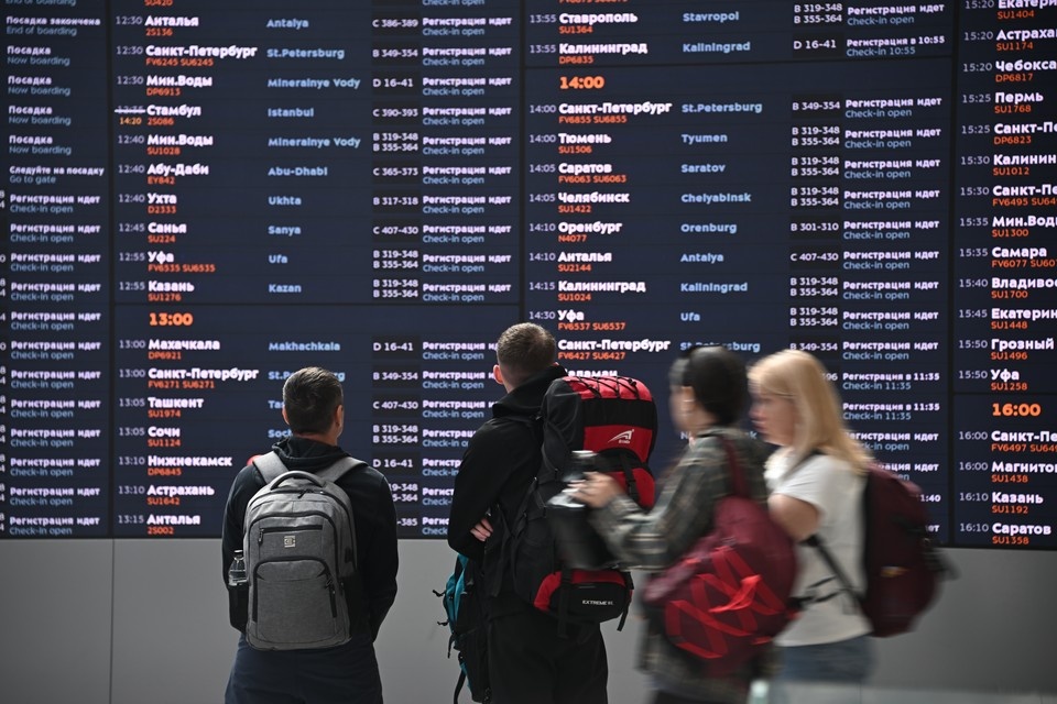   Smartavia: пассажиры Boeing 737-800 вылетят в Архангельск в 01:30 мск Иван МАКЕЕВ