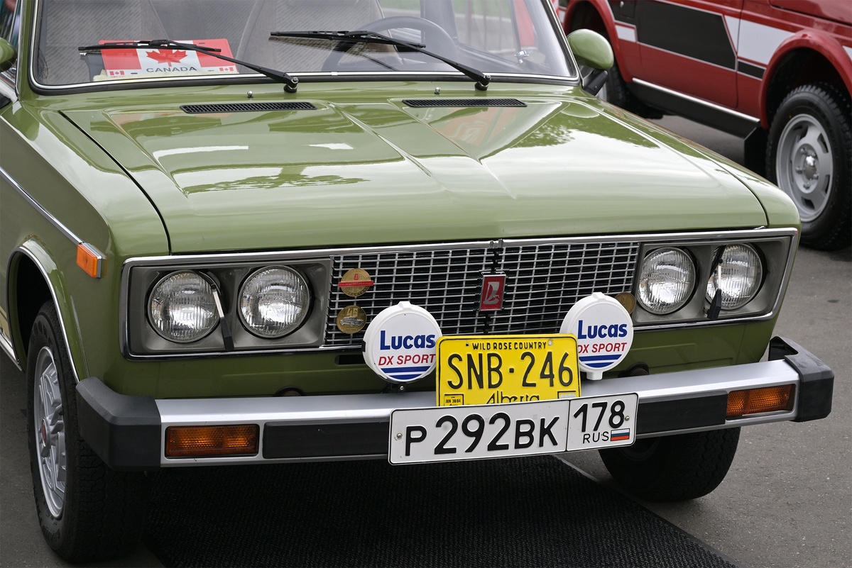    Автомобиль ВАЗ-2106-037 "Жигули" на автомобильном фестивале "ПроДвижение" на ВДНХ в Москве. Мероприятие приурочено к празднованию 86-летия ВДНХ. 2025 г./Алексей Никольский/ РИА Новости