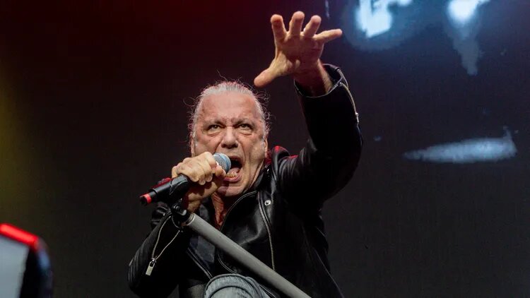 Дикинсон хочет новый альбом Iron Maiden, Харрис - новые туры: в группе назревает творческий конфликт