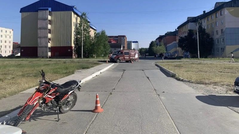    Юный мотоциклист из Югры спровоцировал ДТП, в котором сам получил травмы