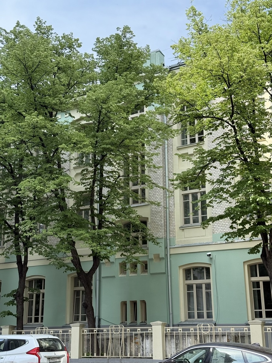 Фото автора канала. Городской родильный дом имени А. А. Абрикосовой.