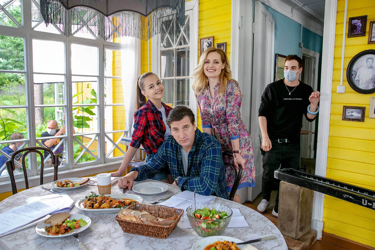    кадр со съёмок сериала «Метод Михайлова»