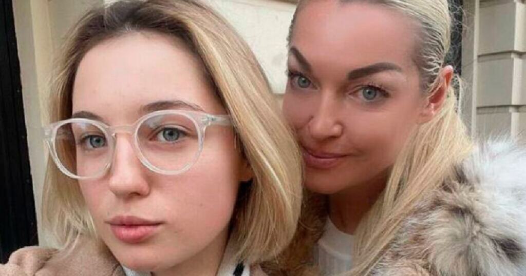Анастасия Волочкова готовится стать бабушкой