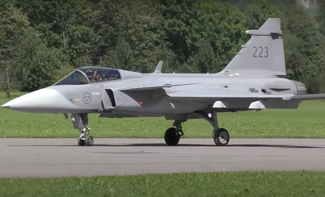 Классика 4-го поколения: шведский истребитель JAS 39 Gripen