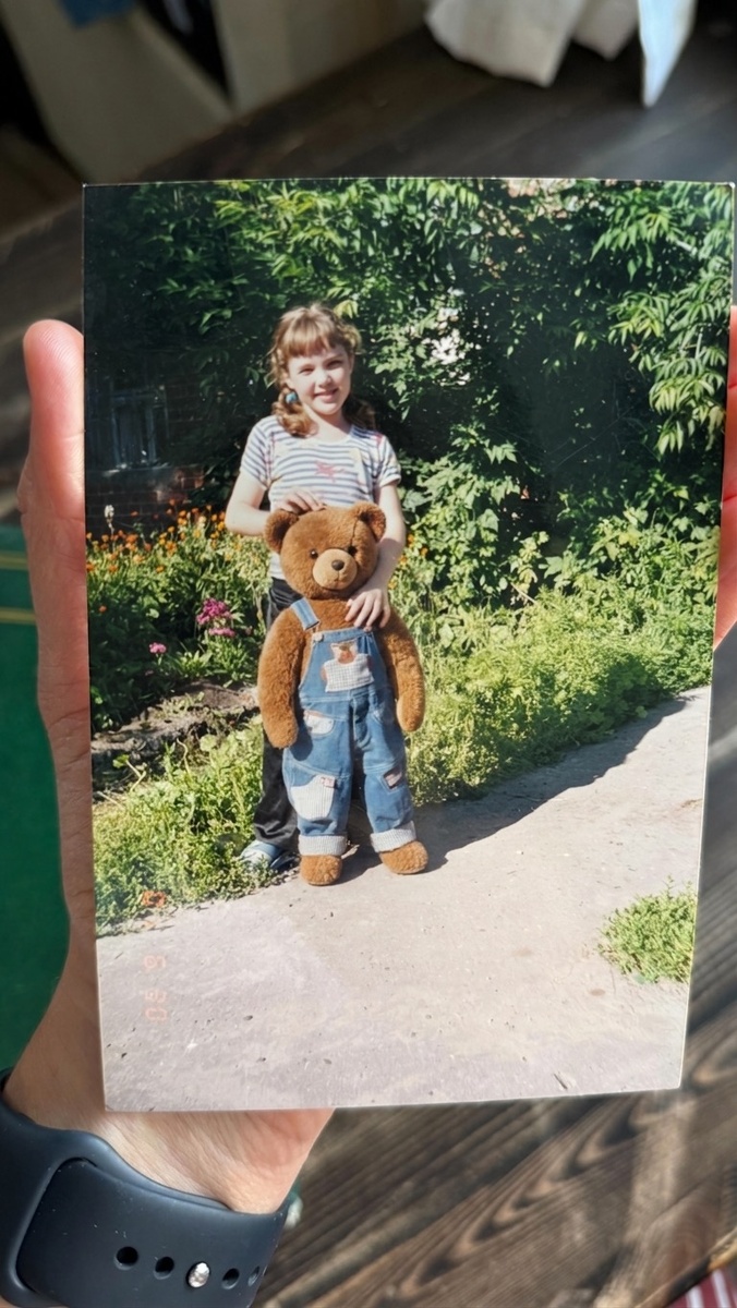 Сейчас бы сказала этой девочке на фото, чтобы советчиков не слушала и просто жила свою жизнь ❤️