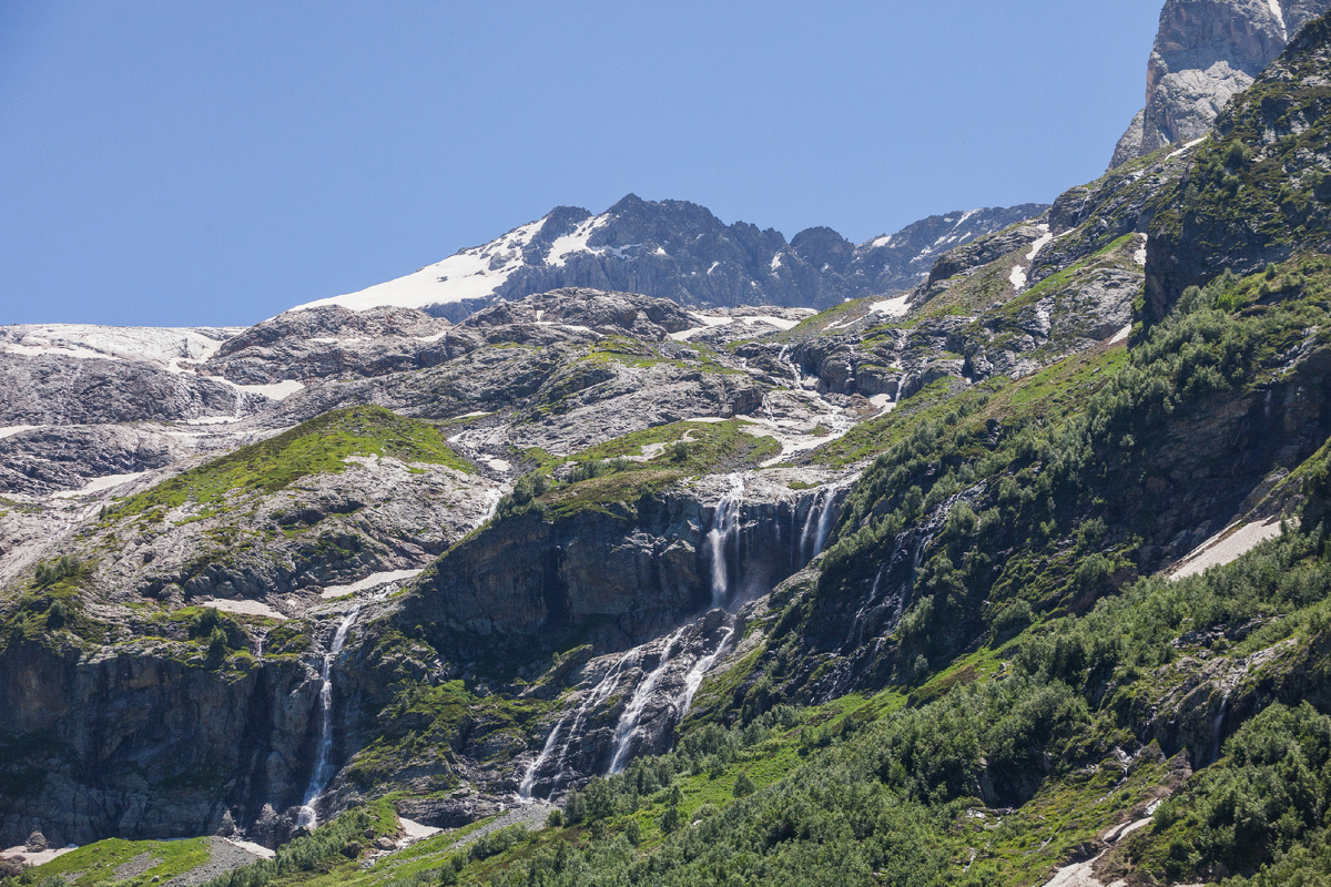 Софийские водопады, Архыз.  Источник: Shutterstock,  Crazy nook