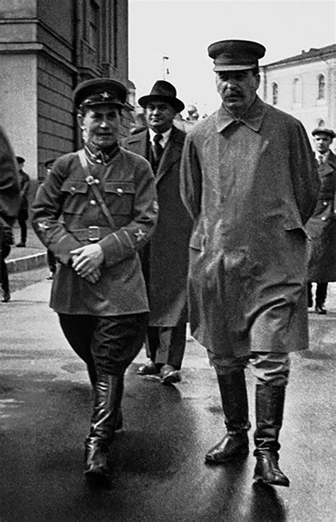 Иосиф Сталин и нарком НКВД СССР Н. Ежов, 1937 год. фото из ria.ru