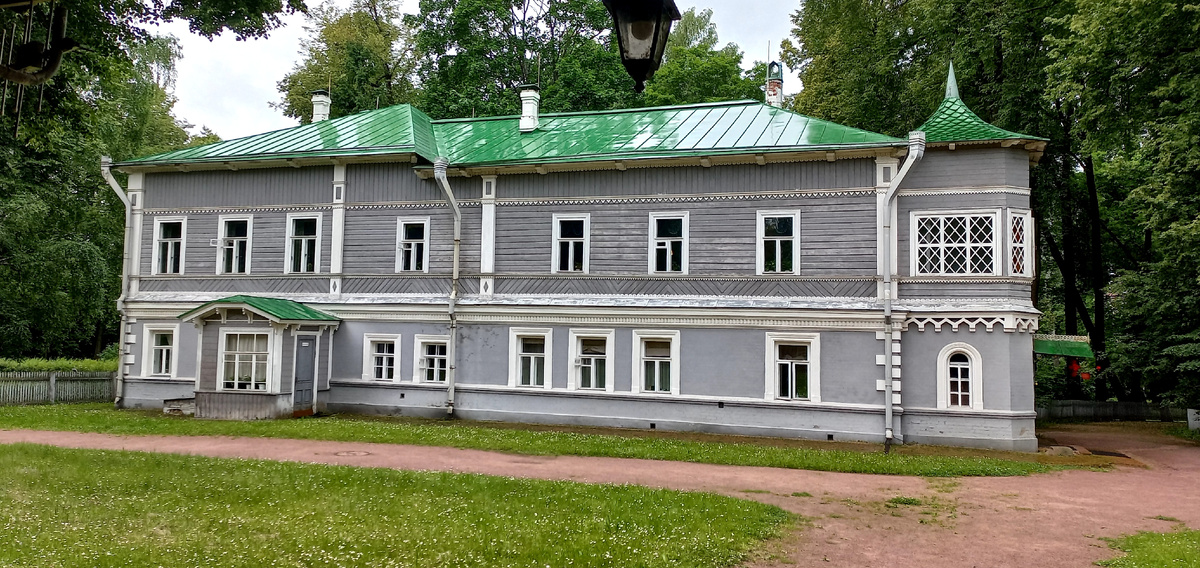 Мемориальный Дом П.И.Чайковского в г. Клин на территории Музея-заповедника. Моё фото