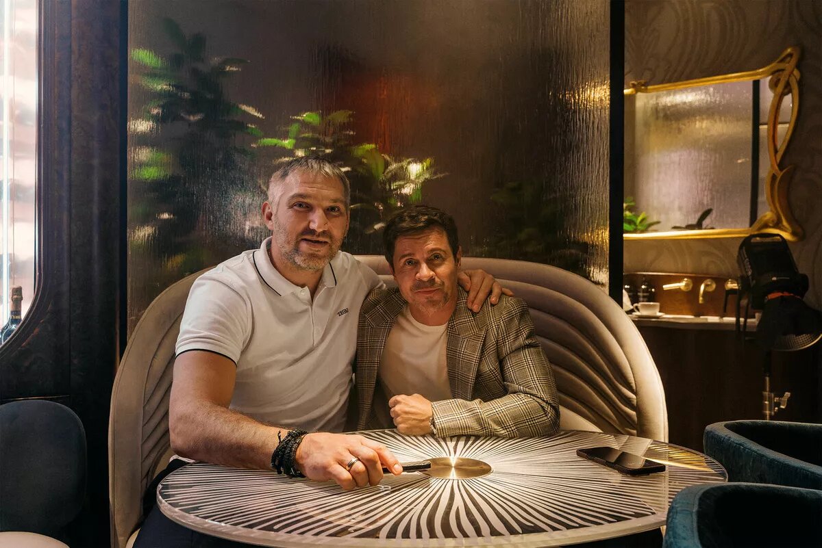 Александр Овечкин и Павел Деревянко📷
