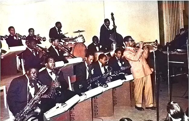 «Dizzy’s Swinging Bands»  Свингующие оркестры Диззи