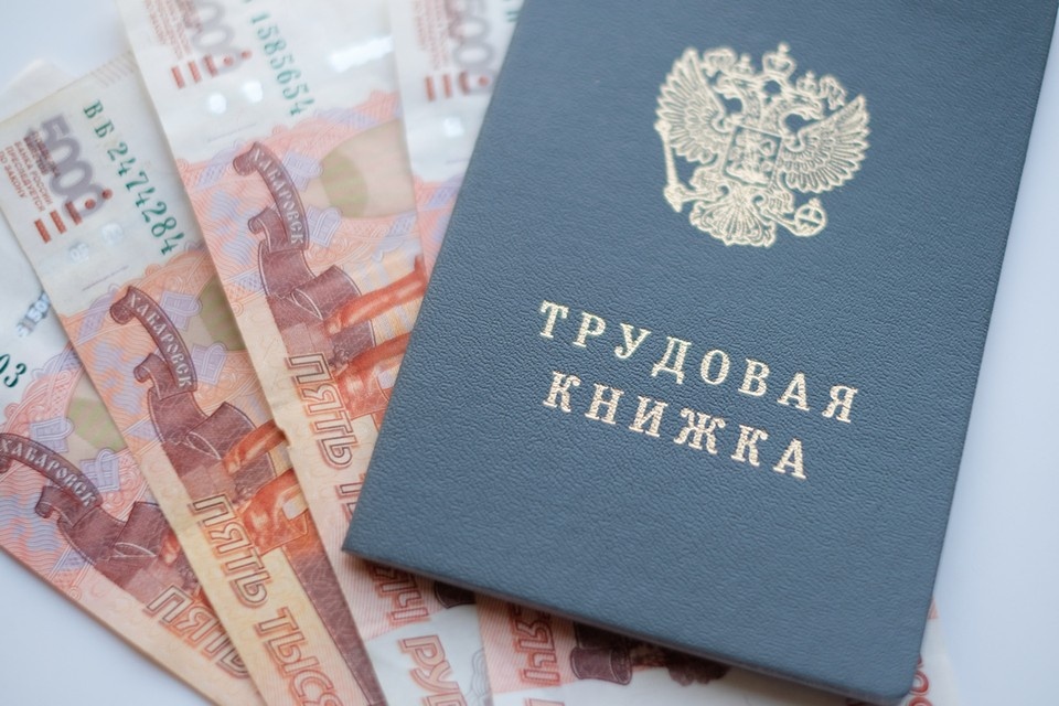    В Новосибирской области менеджерам по продажам предлагают 100 тысяч рублей. Артем КИЛЬКИН
