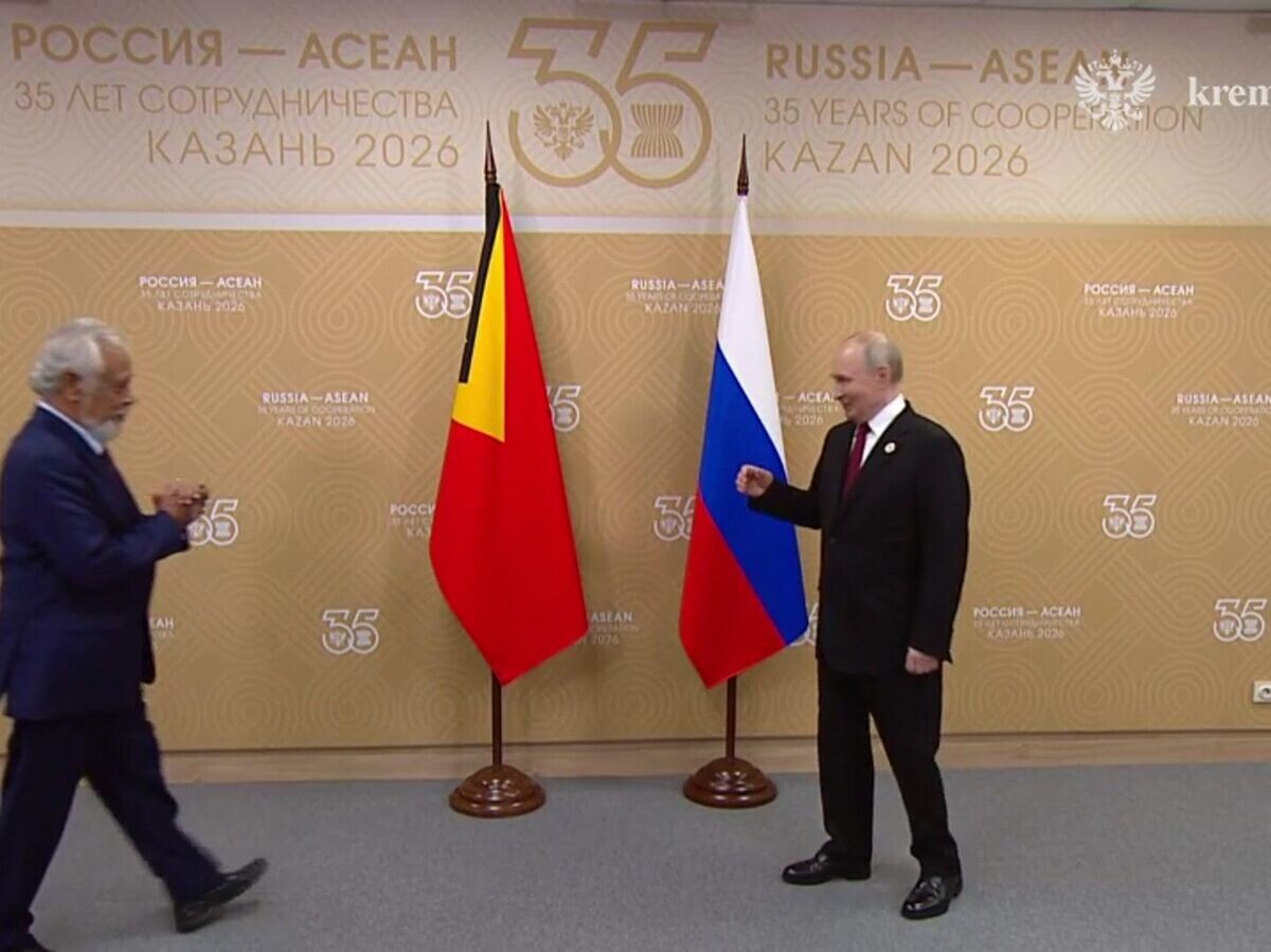    Путин на встрече с Премьер-министром Демократической Республики Восточный Тимор Кай Ралой Шананой Гужмао | © Пул