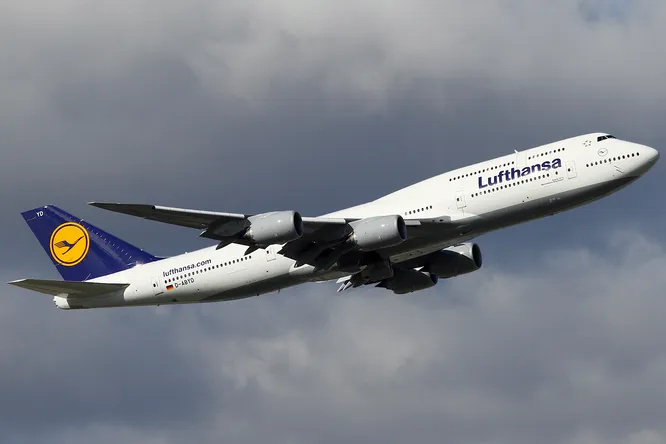 Boeing 747-8