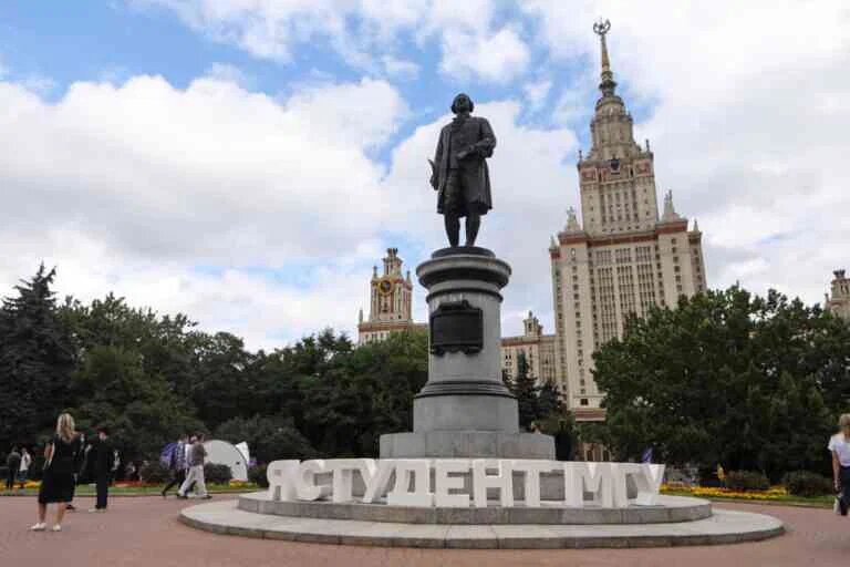 Абитуриенту 2026: какие документы нужны для поступления в вуз