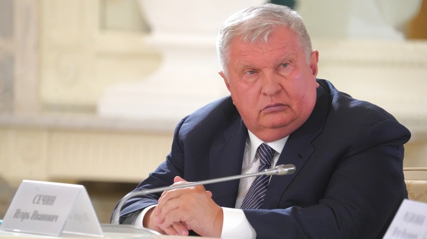 Игорь Сечин, глава «Роснефти», ответственный секретарь Комиссии при Президенте РФ по вопросам стратегии развития топливно-энергетического комплекса и экологической безопасности