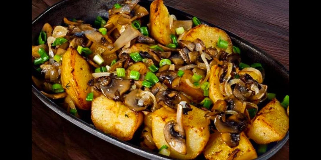 Картофель, запечённый с грибами по-грузински: ароматное блюдо, которое покоряет с первой вилки