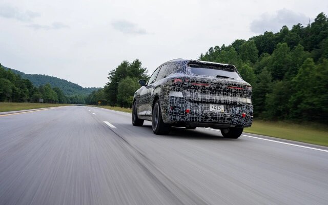 Новый BMW X5 получил пять типов двигателей: почему этот кроссовер может перевернуть рынок премиальных SUV