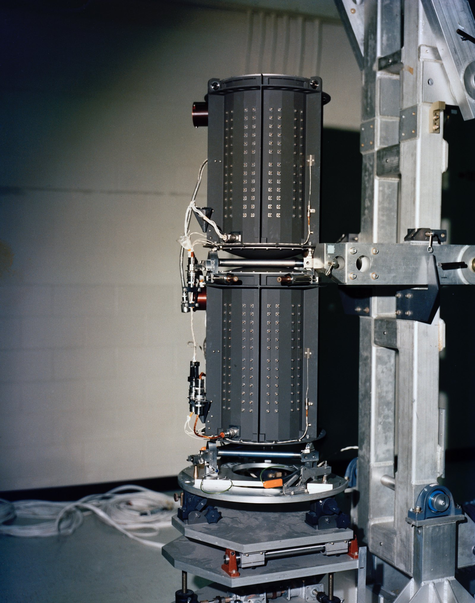 https://www.jpl.nasa.gov/images/pia25782-voyagers-rtg/
