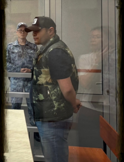 В Перми отпрыска мигрантов из Азербайджана Ису Мирзаева приговорили к четырем годам лишения свободы.