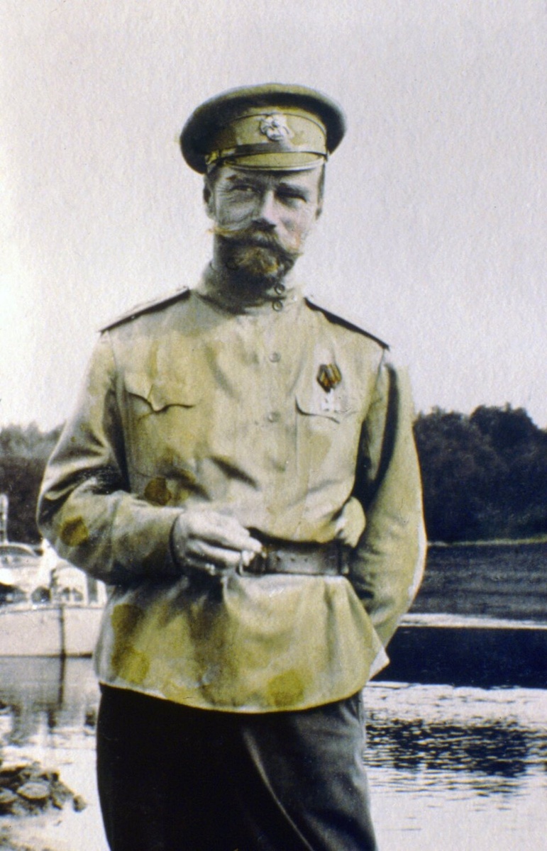 В 1916-м году. 
