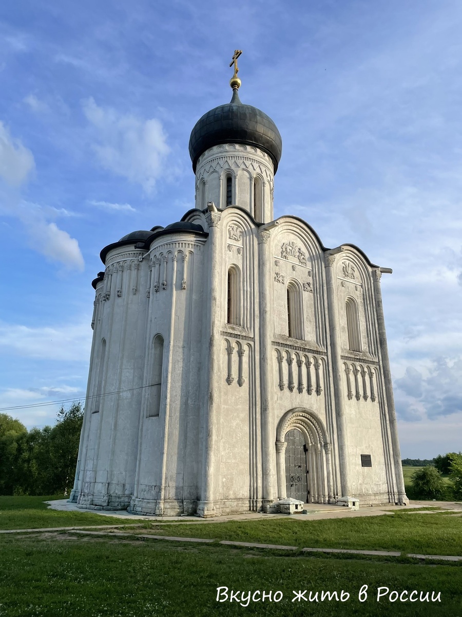 Снимок 1 - Храм Покрова на Нерли