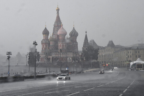 Ливень в Москве, 12 июля 2025 года / Наталья Селиверстова/РИА Новости   📷