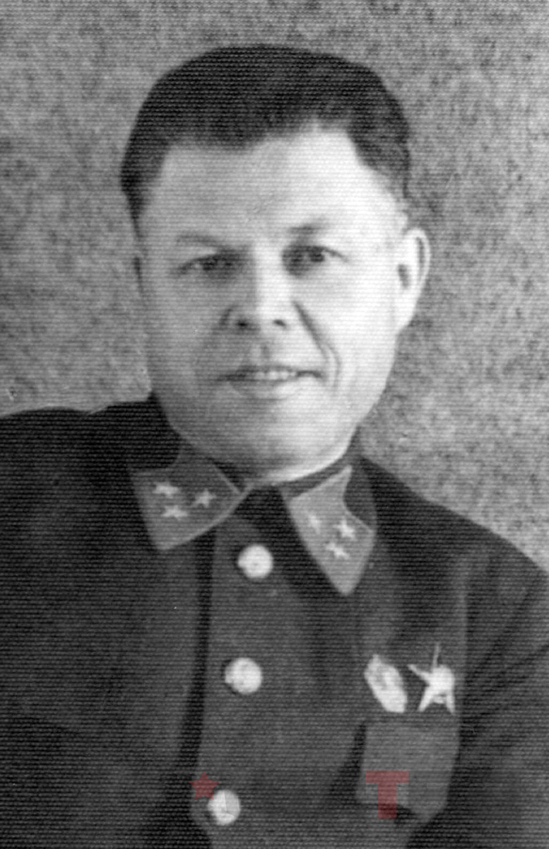 Малинин Михаил Сергеевич, генерал-лейтенант. В период Сталинградской битвы - начальник штаба Донского фронта. 1942 г.