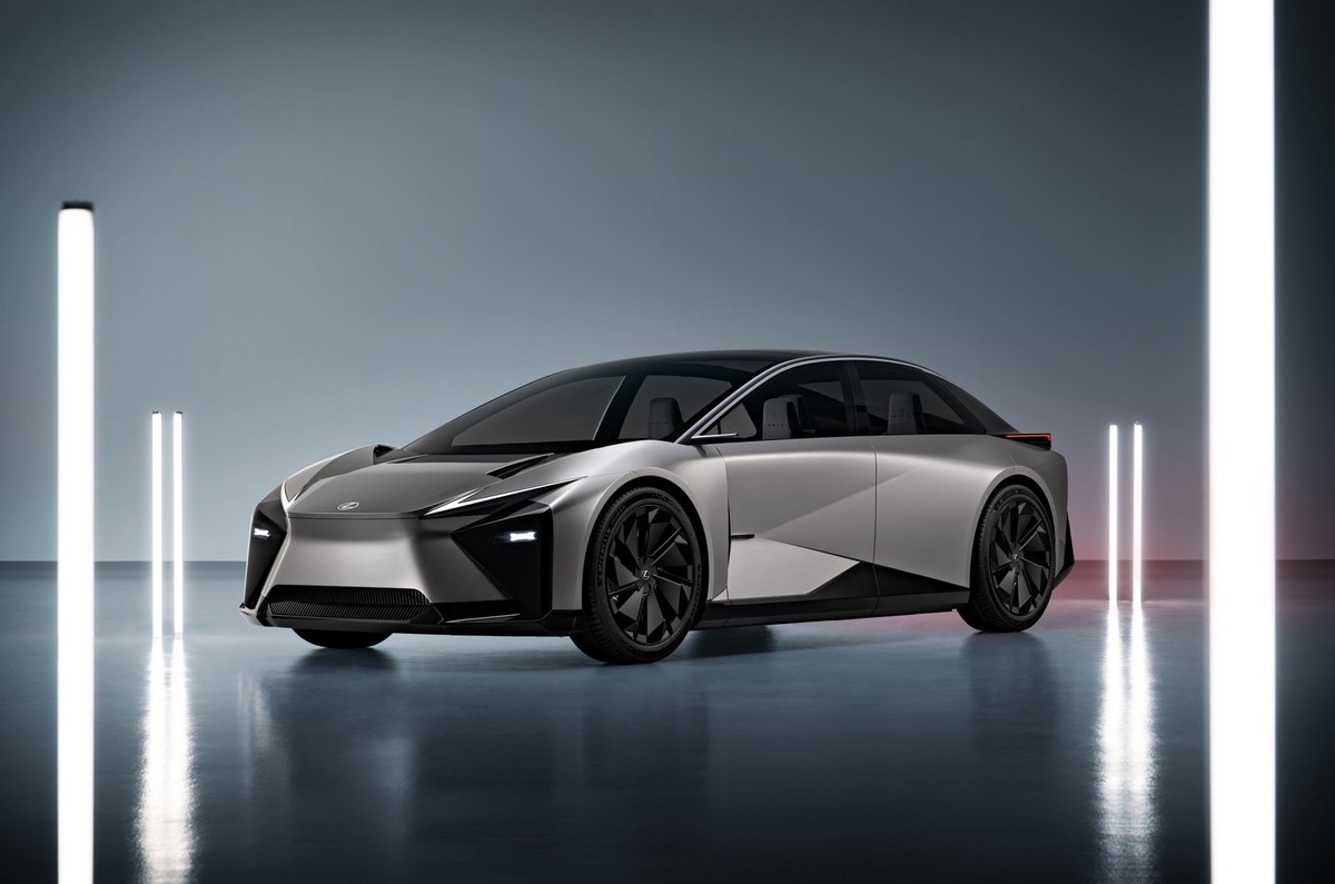    Lexus LF-ZC не пойдет в серию