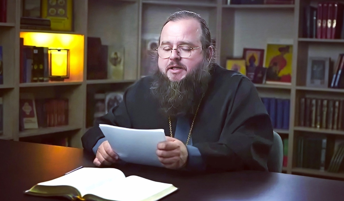 Александр Митрофанов — иеромонах, настоятель храма Рождества Пресвятой Богородицы села Богородск (Республика Коми), миссионер, блогер.