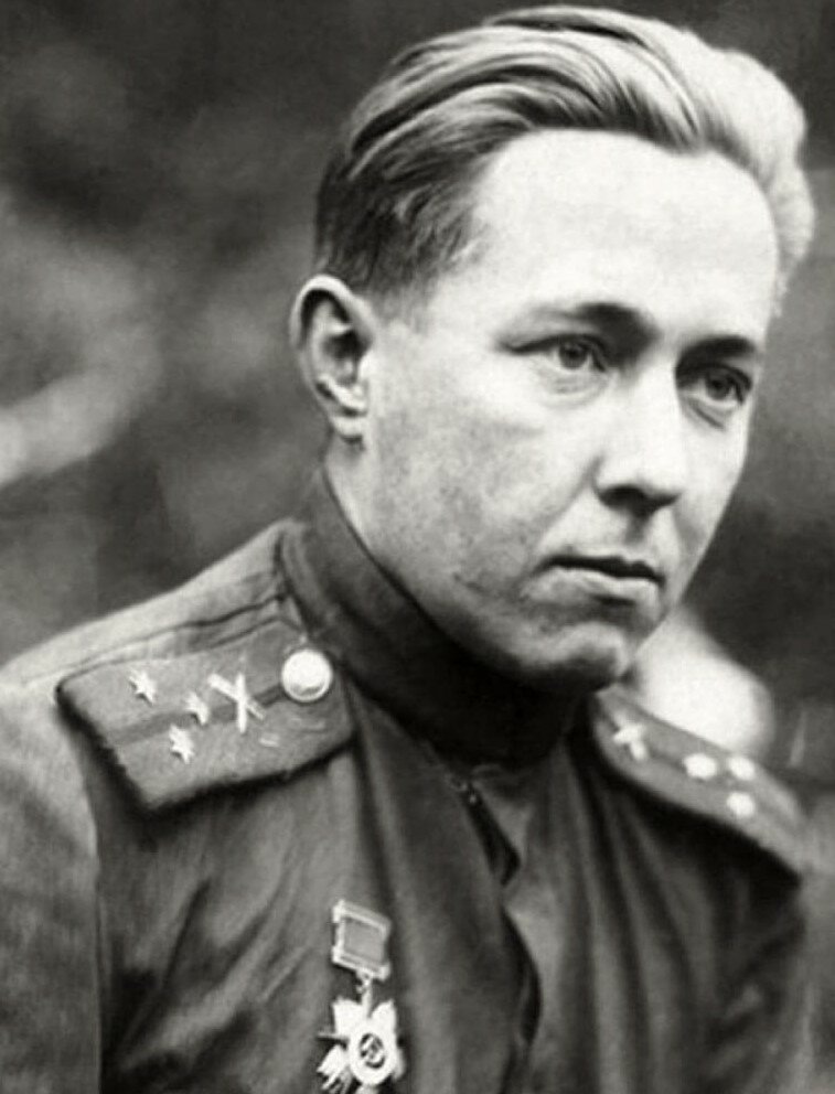 Капитан Солженицын Александр Исаевич (1918-2008)