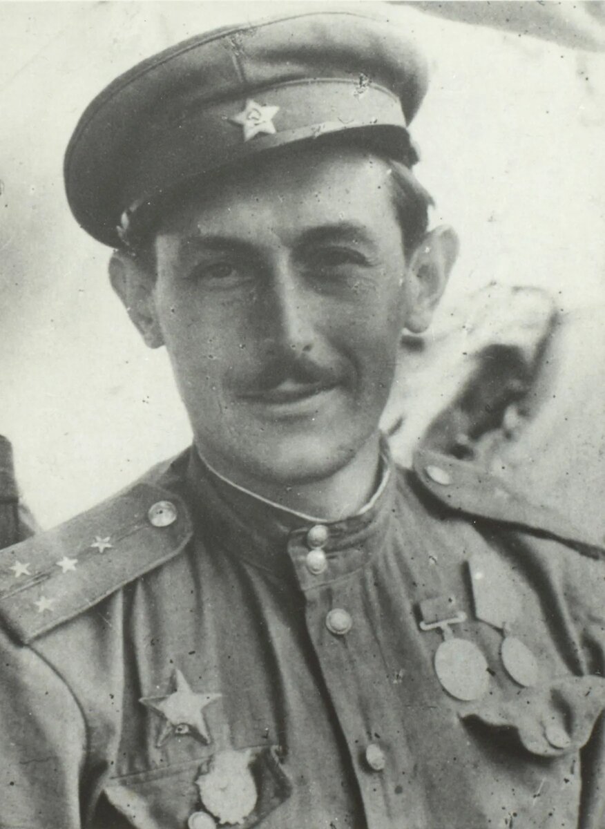 Капитан Некрасов Виктор Платонович (1911-1987)