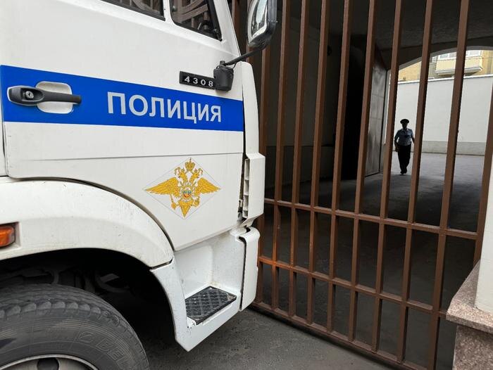 Автомобиль полиции. Обложка © Life.ru