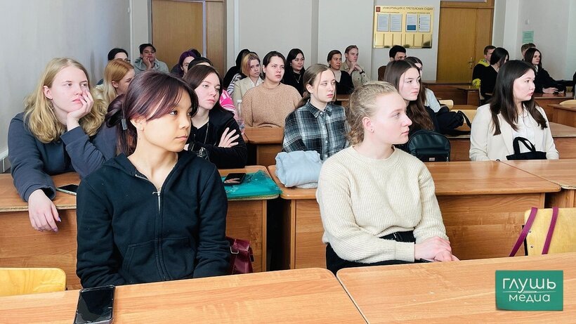 У абитуриентов появится новый сервис для подачи документов и «день тишины»
