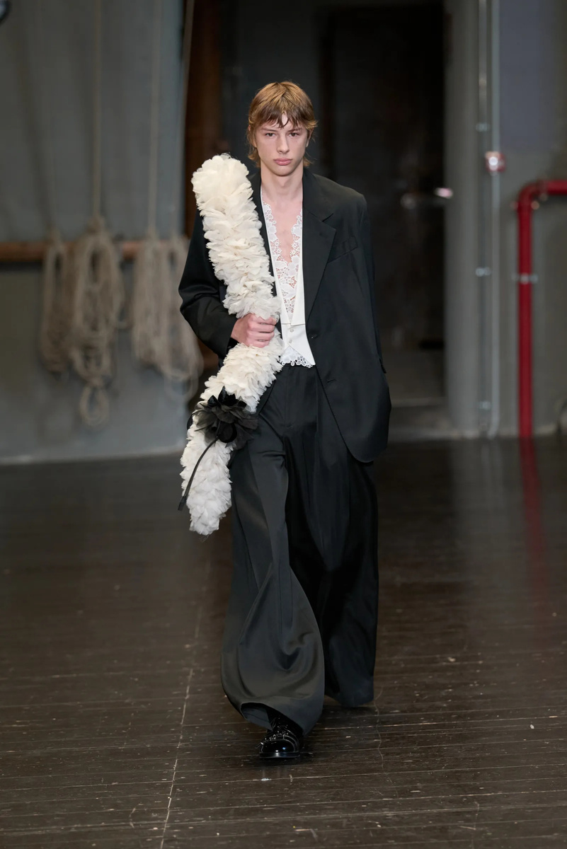    Simone Rocha, весна-лето 2027