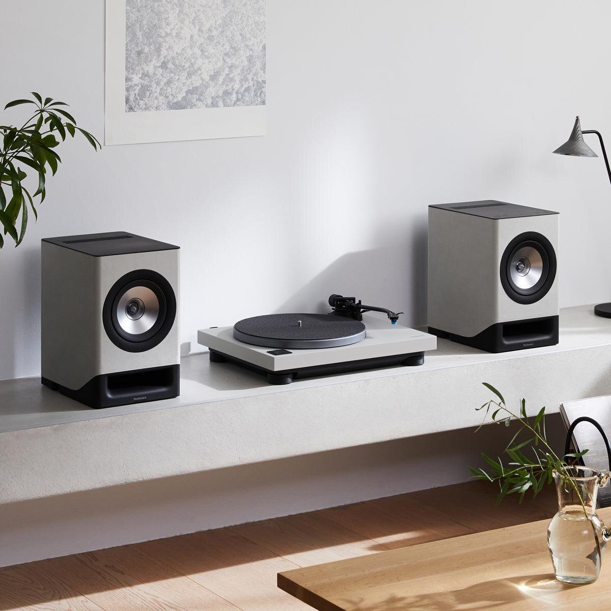 Домашний проигрыватель с прямым приводом Technics SL-40CBTE