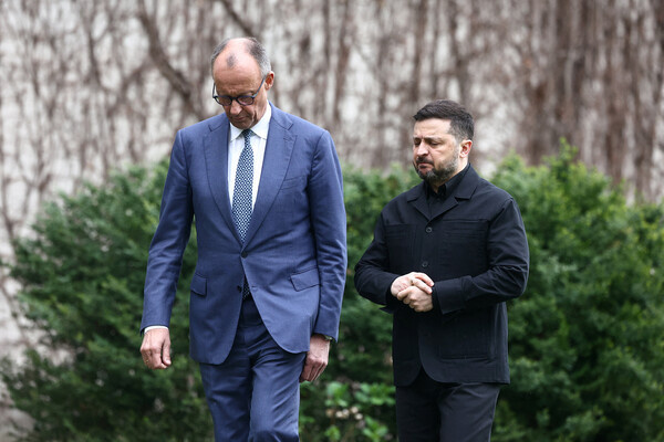 Канцлер Германии Фридрих Мерц и президент Украины Владимир Зеленский во время встречи в Берлине, 14 апреля 2026 года / Liesa Johannssen/Reuters    📷
