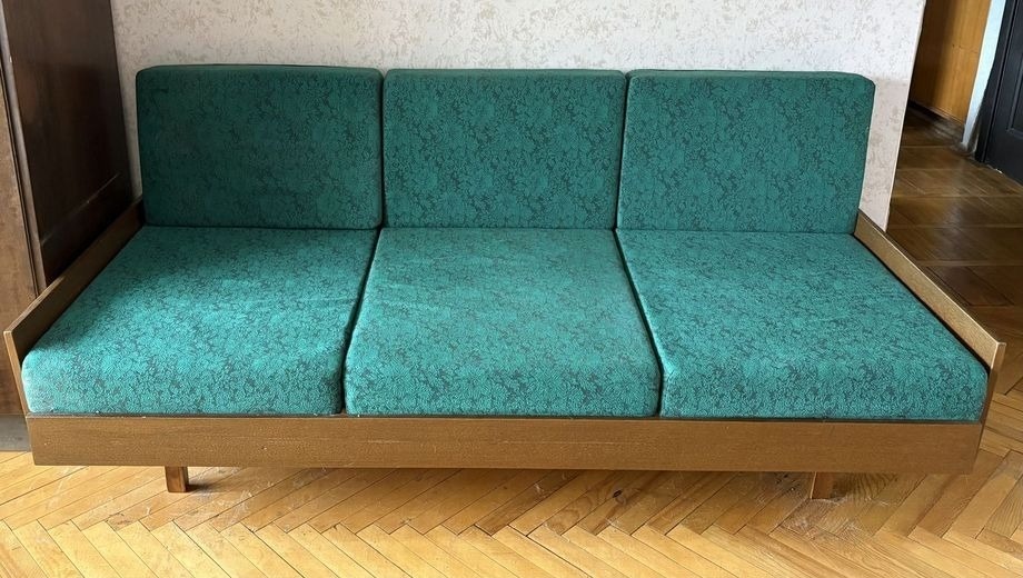 Впечатляет! Что люди делают из убитой советской мебели, купленной на Авито — 3 примера