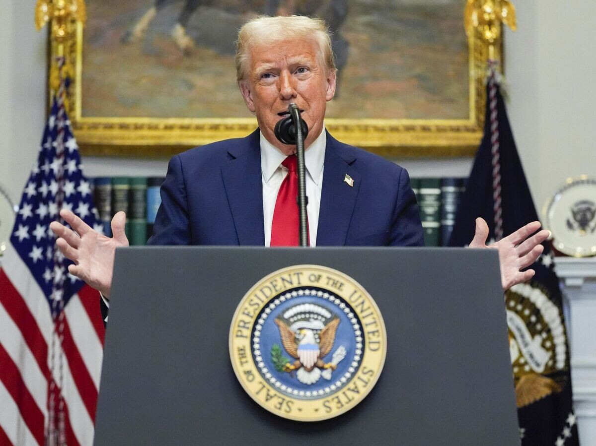    Президент США Дональд Трамп во время выступления в Белом доме | © AP Photo / Julia Demaree Nikhinson