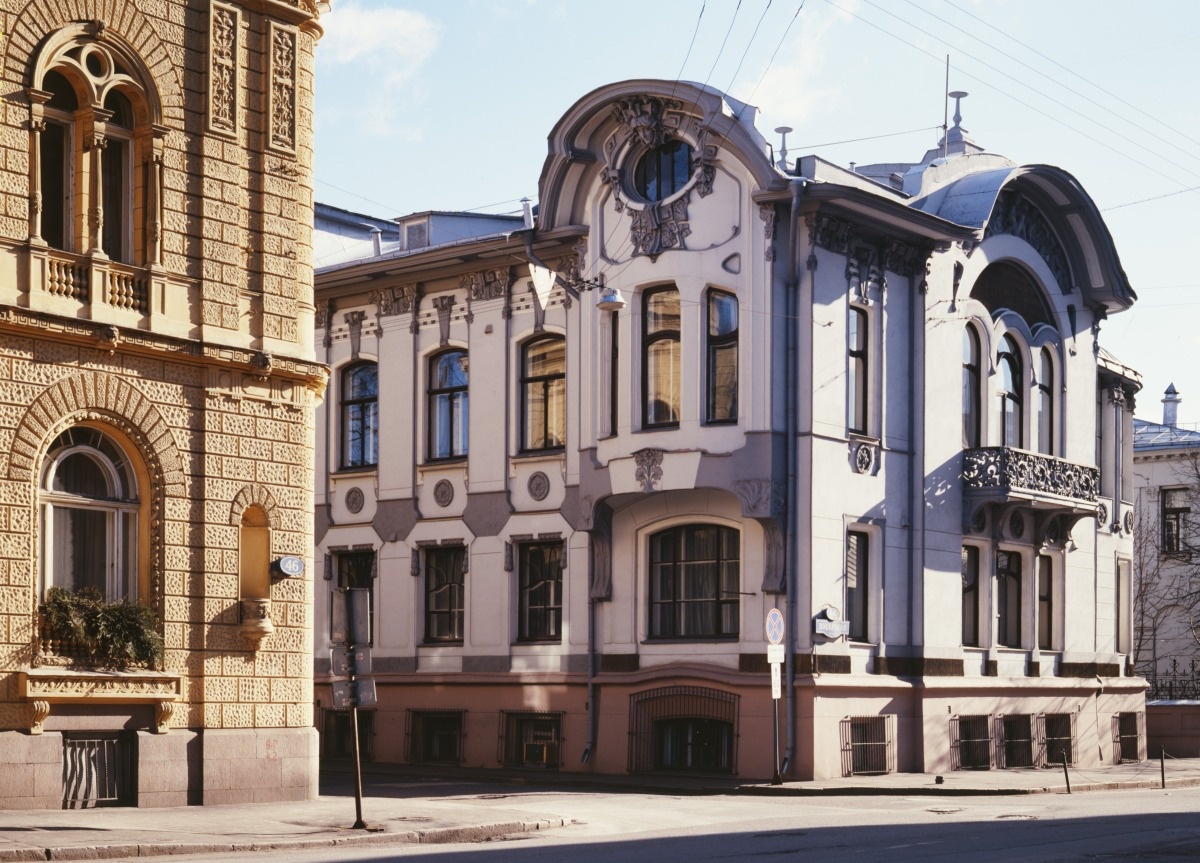Особняк И. А. Миндовского. Сооружен в 1903–1904 годах. Проект здания выполнен архитектором Л. Н. Кекушевым. Москва, улица Поварская, дом 44, 2002 год © Юрий Артамонов, РИА Новости 