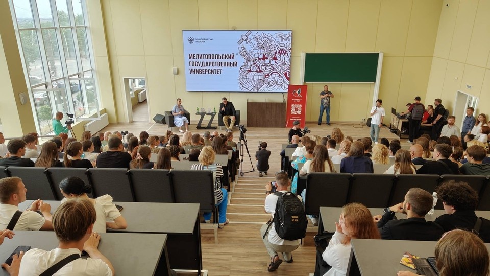    Скотт Риттер на встрече в МелГУ Денис ДОРОФЕЕВ