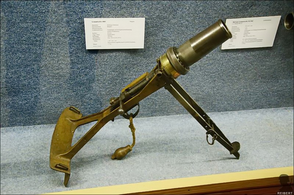 бельгийский миномёт 50 mm DBT mortar. Общий вид.