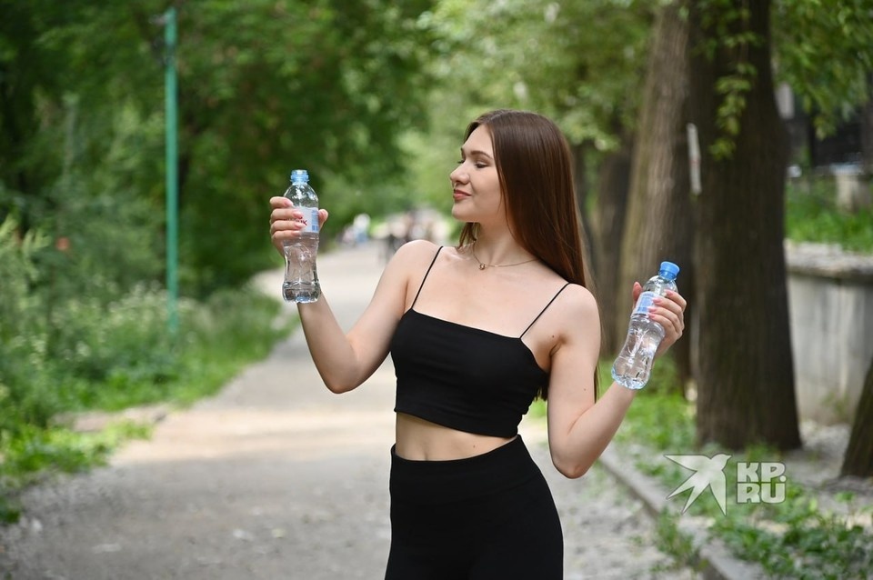    Посмотрим, что изменится, если я буду пить больше воды Ольга ЮШКОВА