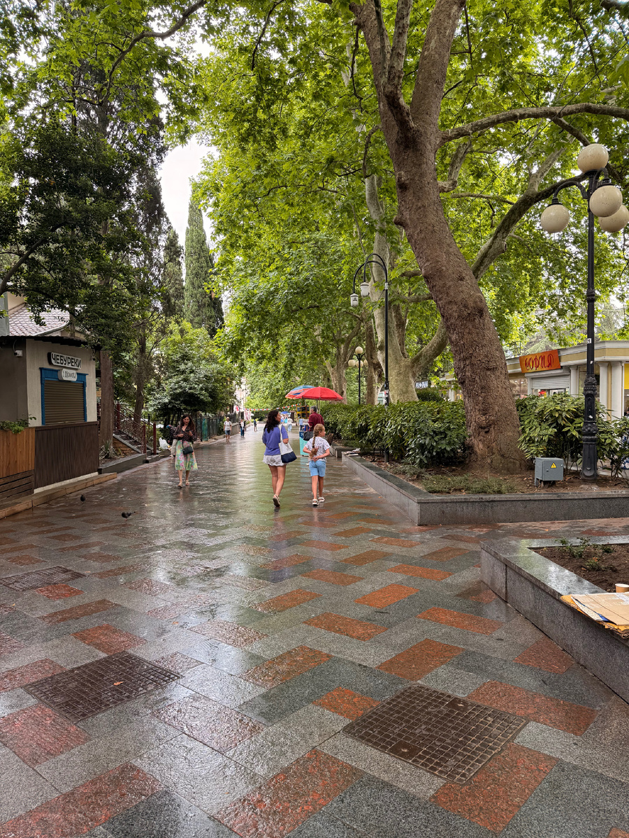 Пушкинская улица в Ялте