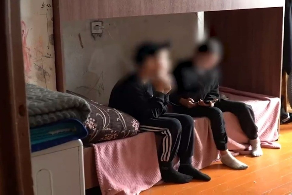    Дети живут в ужасающих условиях Фото: кадр сюжета "Ариг Ус"