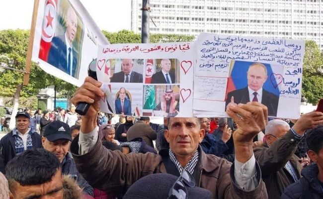 Тунисцы благодарят СССР-РФ (2023 г.) за помощь в войне за ликвидацию (1963 г.) французской колониальной зоны в тунисской приморской Бизерте
