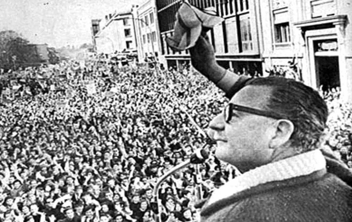 Митинг в Чили того времени