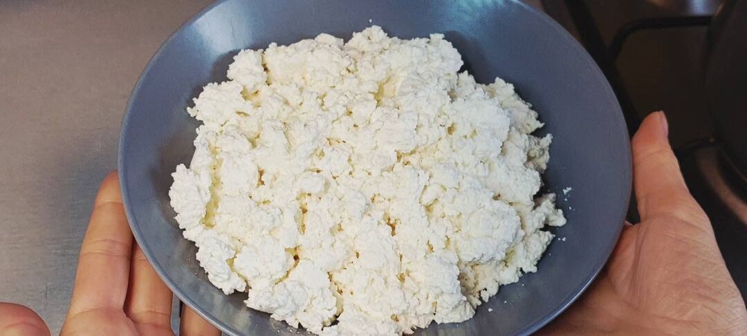Домашний вкусный творог из молока. Просто и быстро!