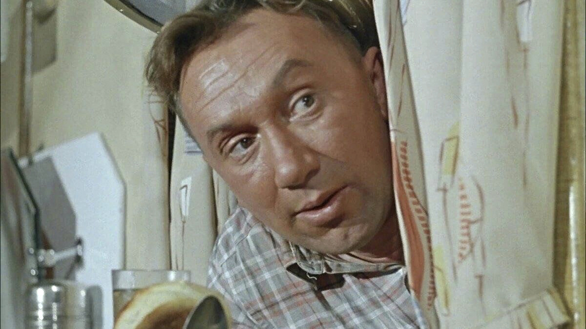 На фото Алексей Макарович Смирнов